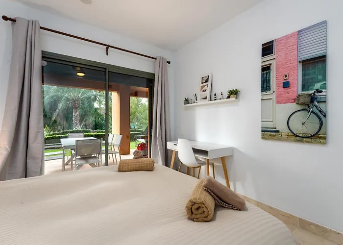 מלון Benatalaya *